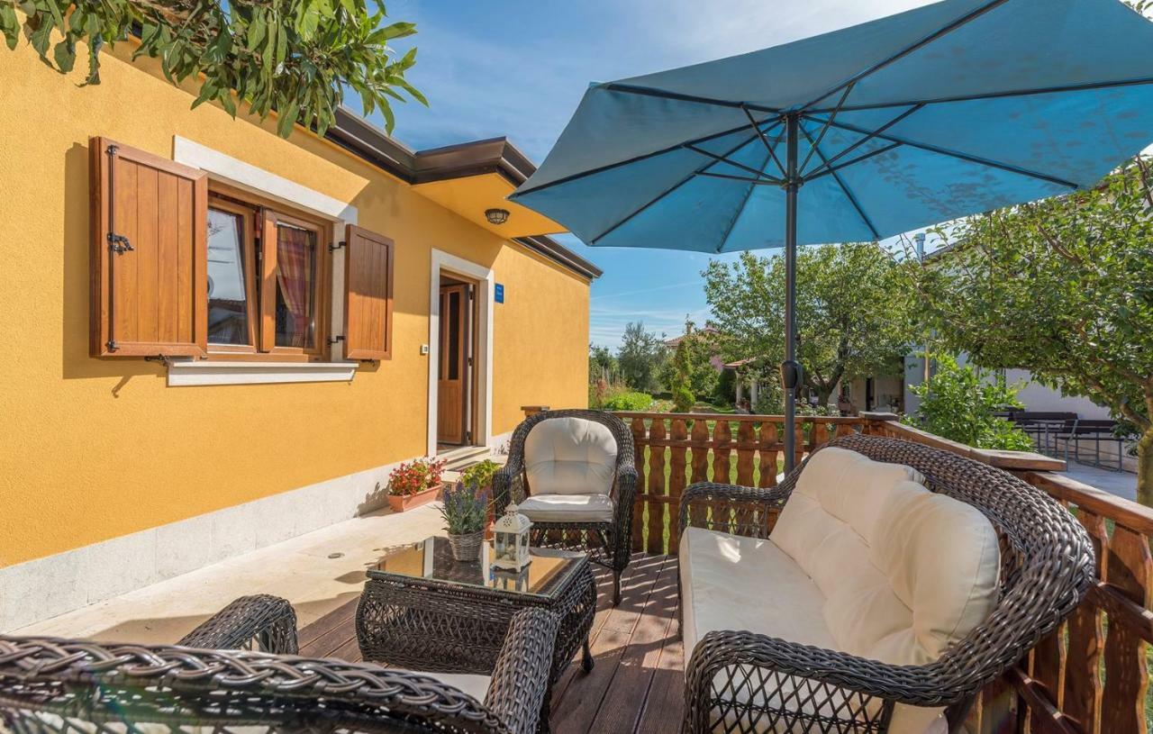 Holiday House Antonio Poreč Buitenkant foto