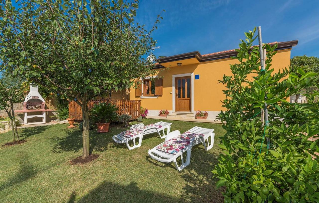 Holiday House Antonio Poreč Buitenkant foto
