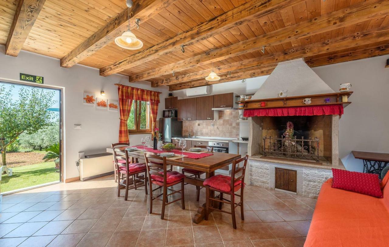 Holiday House Antonio Poreč Buitenkant foto