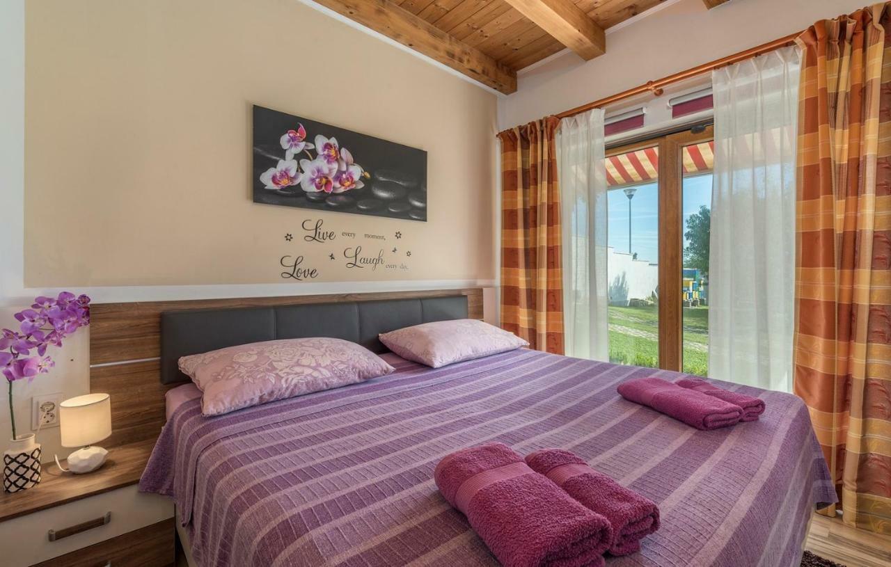 Holiday House Antonio Poreč Buitenkant foto